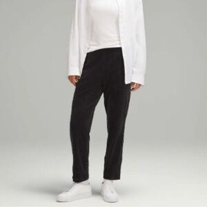 Lululemon scuba cropped velvet
Cord pants